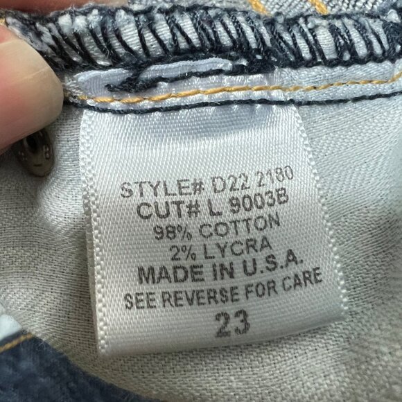 NEW Carmar Women's High Rise Cutoff Denim Jean Shorts Medium Wash Distressed 23 - Picture 6 of 8